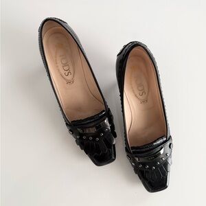 Tod’s patent leather kitten heels